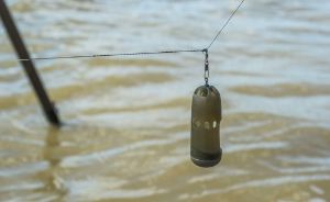 Preston Innovations Absolute Window Feeder - Solid