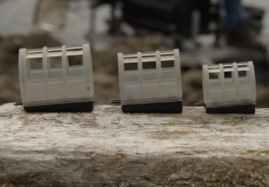 Cresta Plastic Cage Feeder Cresta