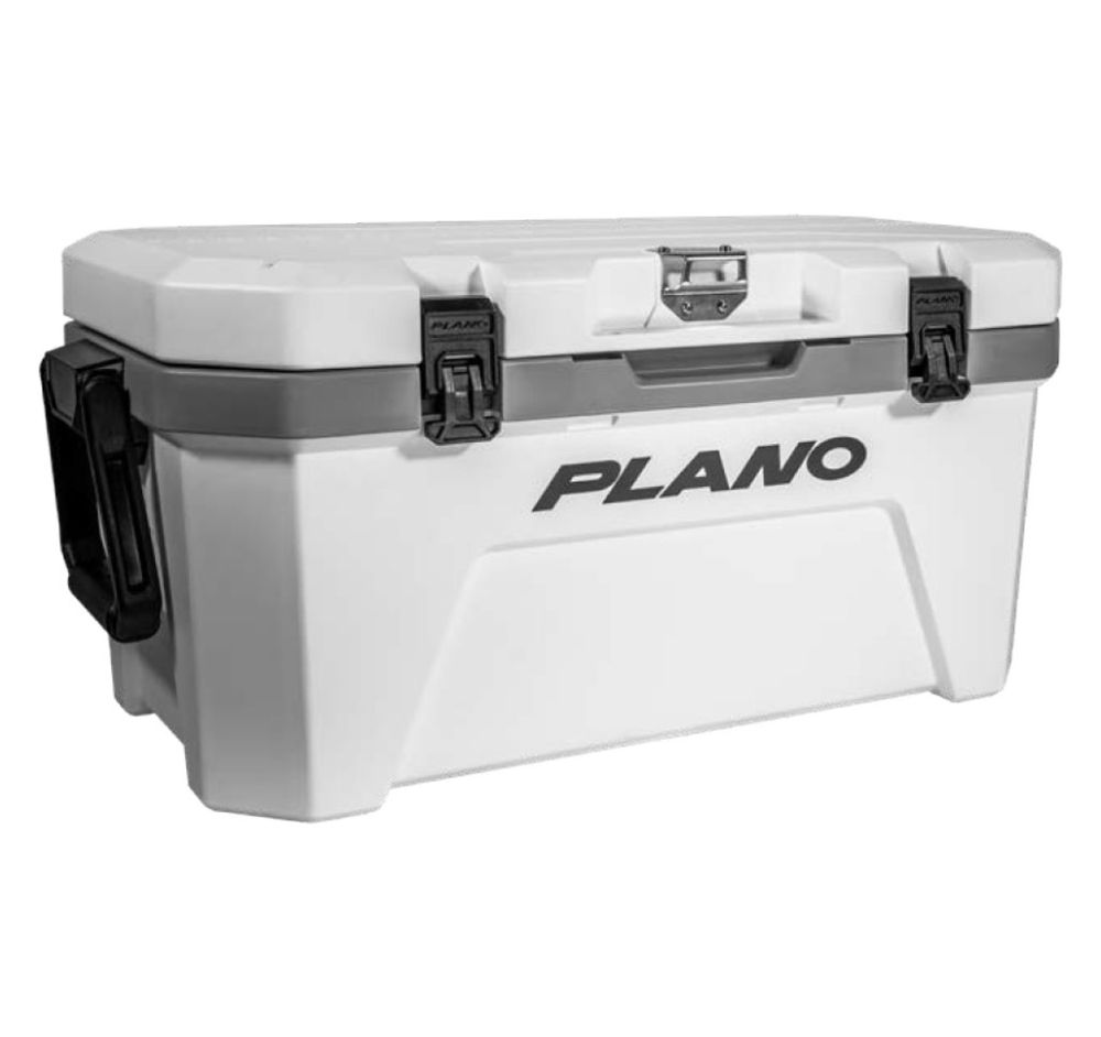 Plano Frost Cooler White (32 Quart) Plano